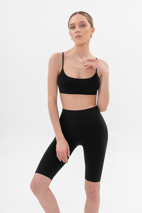 Basic Minimal Top Black